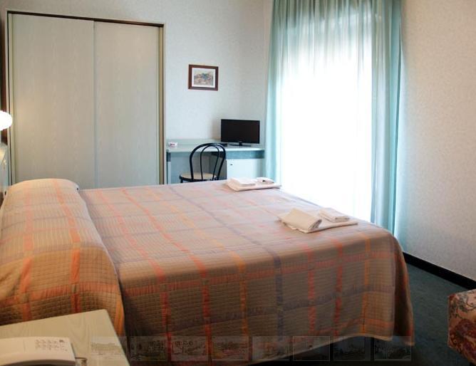 Hotel Aurora Castiglione della Pescaia Extérieur photo